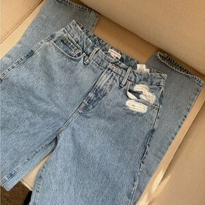 Good American Straight Leg Jeans with Split Hem